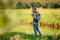 :LBO_TDDLR_GLMRS_LC_RVRS #babywearing
