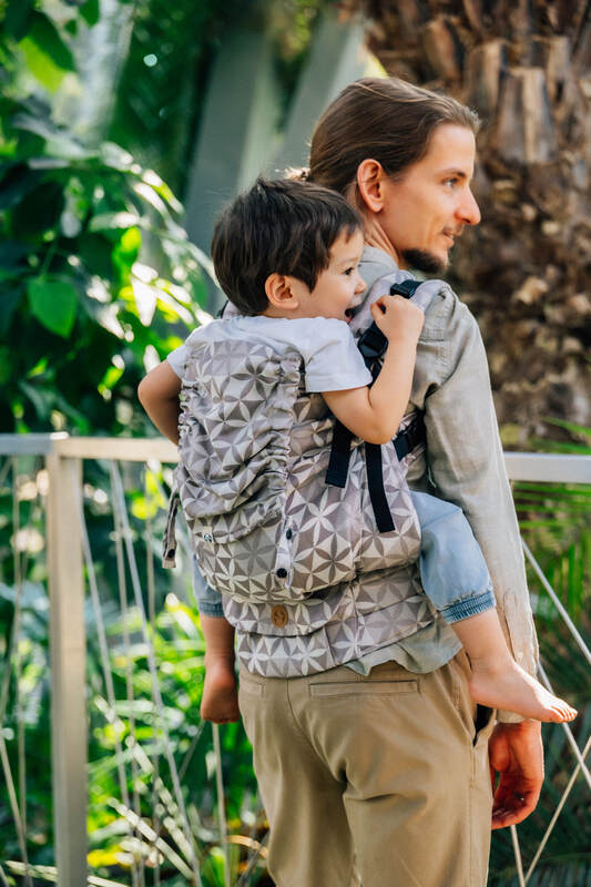 LennyPreschool Carrier, Preschool Size, jacquard weave (55% cotton, 45% TENCEL Lyocell) - HEXAFLOWERS - MIRROR #babywearing