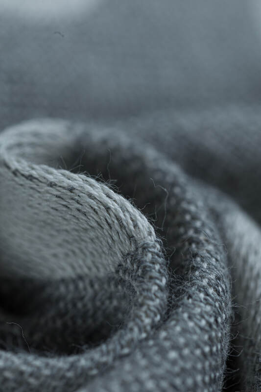 Baby Wrap, Jacquard Weave (100% cotton) - POLKA DOTS - PLOP - size S (grade B) #babywearing