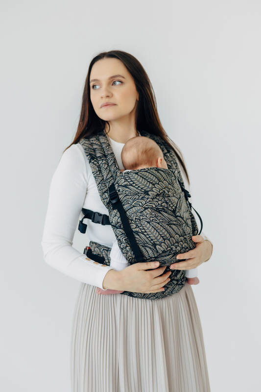 :LNNLGHT_WLD_SL_CCN #babywearing