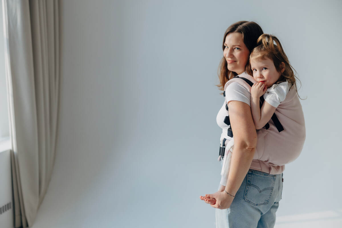 :LNNPRSCHL_MRSHMLLW #babywearing