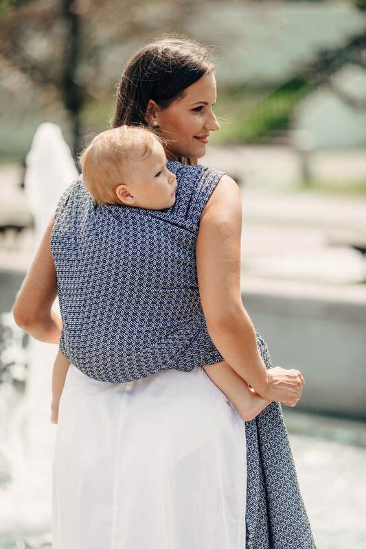:WVJ_L_LTTL_LV_HRMN #babywearing