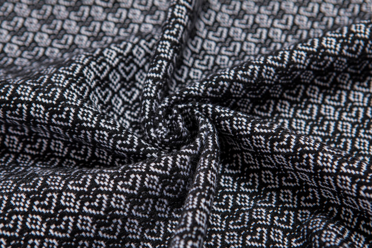 :WVJ_L_LTTL_LV_HRMN #babywearing