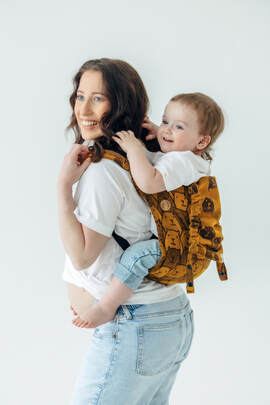 Lenny Buckle Onbuhimo PRO baby carrier, toddler size, jacquard weave (100% cotton) - CAPYBARAS - TRIBU