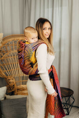 LennyHybrid Half Buckle Carrier, Preschool Size, jacquard weave 100% cotton - PEACOCK’S TAIL - BOLERO 